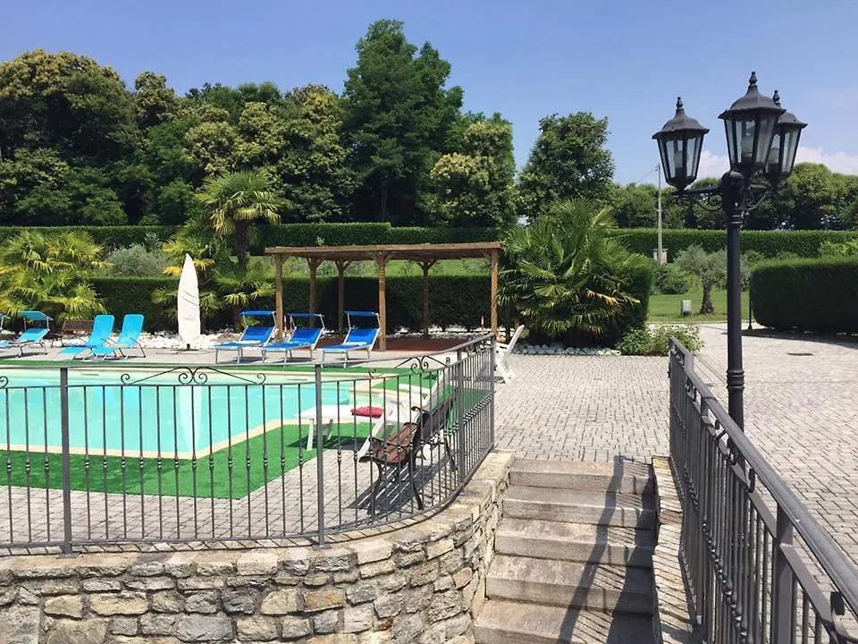 Tenuta La Vigna Malgesso Vakantieboerderij